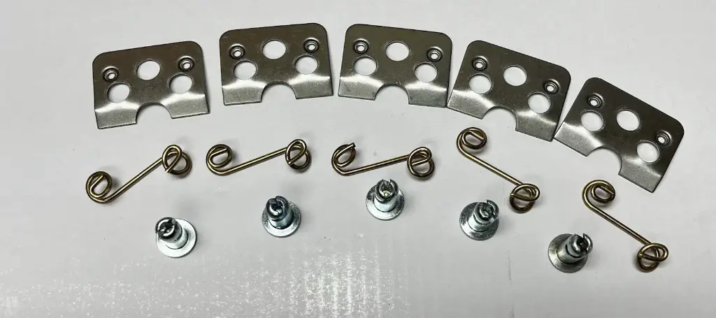 5 complete DZUS sets (button + spring + weld plate) ready to install